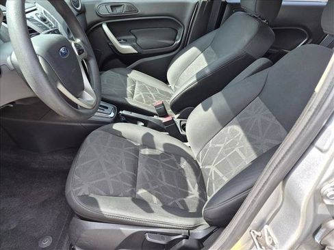 Used 2013 Ford Fiesta SE w/ Super Fuel Economy Pkg FWD image 14