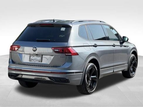 Used 2024 Volkswagen Tiguan SE R-Line AWD/4WD image 8