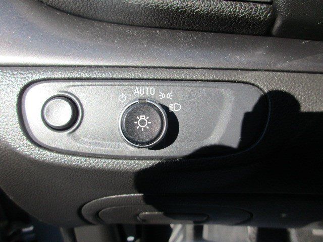 Used 2019 Buick Encore Preferred AWD/4WD image 19