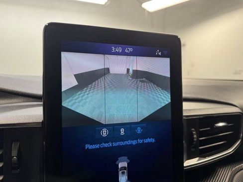 Used 2021 Ford Explorer ST w/ ST Street Pack image 17