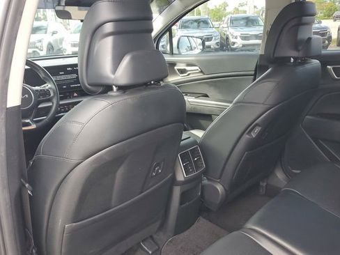 Certified 2024 Kia Sportage EX FWD image 8
