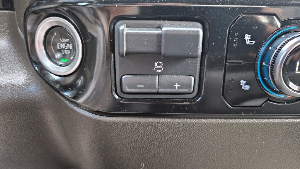 Used 2025 GMC Sierra 1500 SLT AWD/4WD image 38