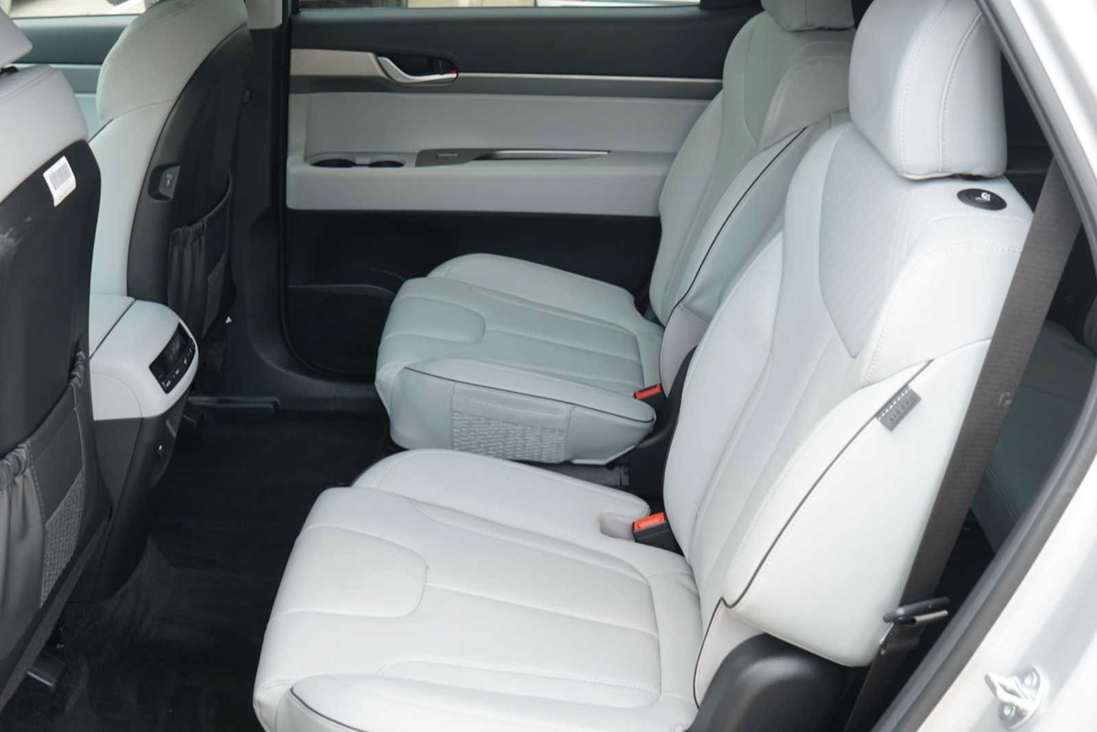 Used 2025 Hyundai Palisade SEL FWD image 20