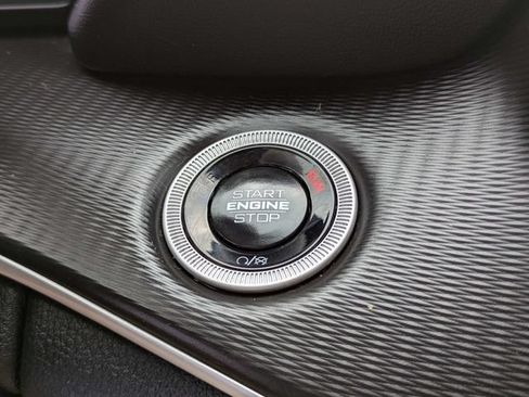 Used 2025 Jeep Grand Cherokee Altitude AWD/4WD image 28