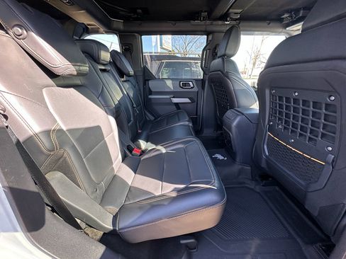 Used 2021 Ford Bronco Badlands AWD/4WD image 32