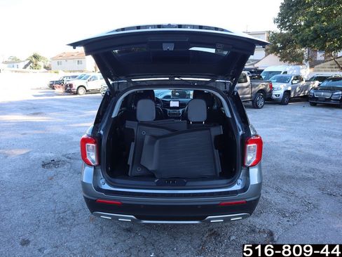 Used 2024 Ford Explorer XLT w/ Equipment Group 202A image 32
