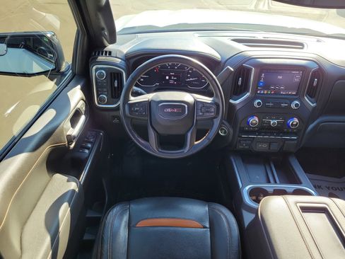 Used 2022 GMC Sierra 1500 AT4 w/ AT4 Preferred Package image 11