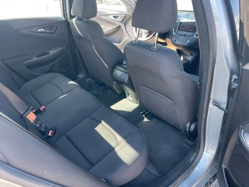 Used 2025 Chevrolet Malibu RS image 17