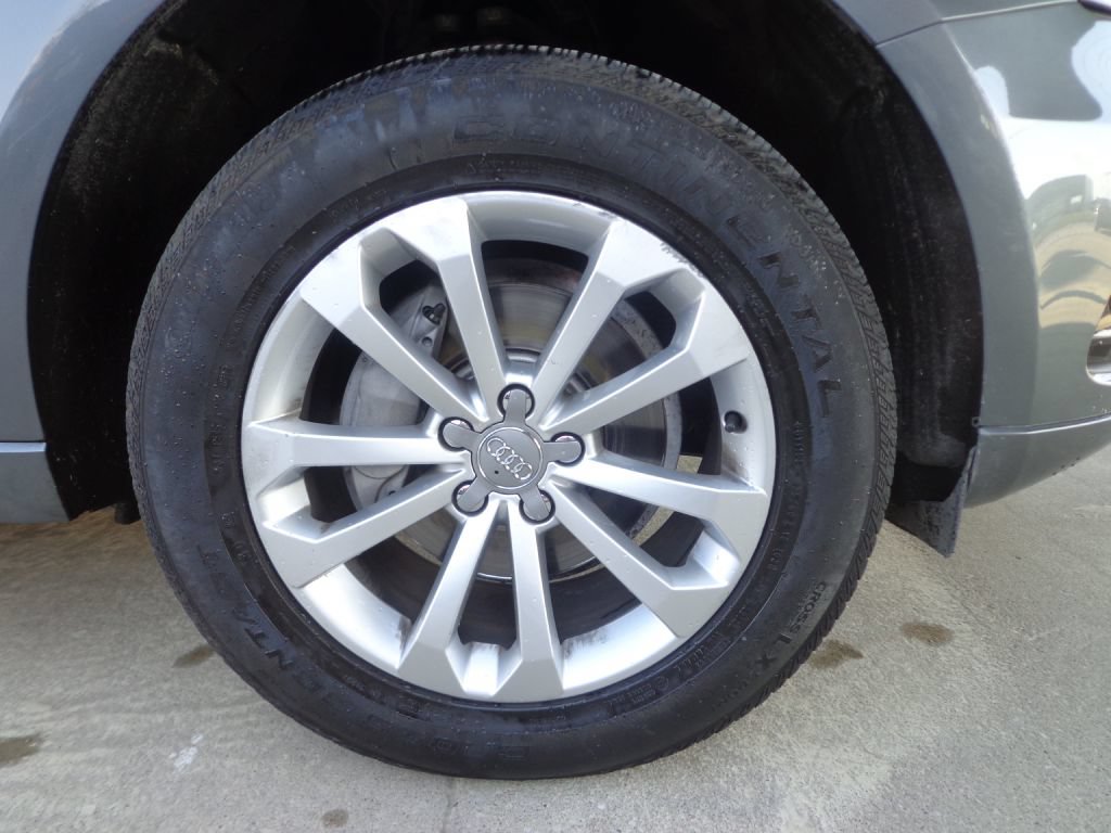 Used 2015 Audi Q5 2.0T Premium Plus w/ Technology Package AWD/4WD image 9