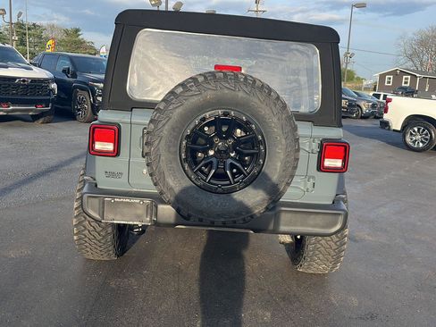 Used 2024 Jeep Wrangler Sport image 4
