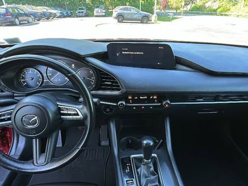 Used 2023 MAZDA MAZDA3 s FWD image 9