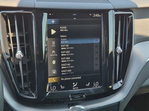 Used 2019 Volvo XC60 T5 R-Design w/ Protection Package Premier AWD/4WD image 12