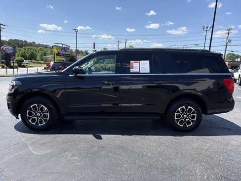 Used 2024 Ford Expedition Max XLT AWD/4WD image 7