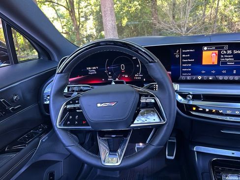 Used 2026 Cadillac Lyriq V w/ Exterior Carbon Fiber Package AWD/4WD image 14
