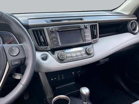 Used 2013 Toyota RAV4 Limited FWD image 7