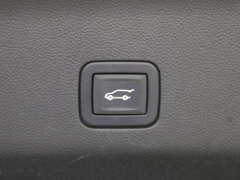 Used 2023 GMC Yukon Denali w/ LPO, Floor Liner Package AWD/4WD image 47