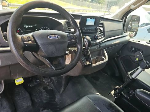 Used 2022 Ford Transit 250 Medium Roof RWD image 5