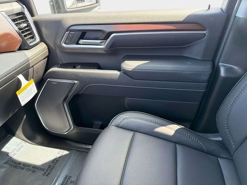 New 2026 GMC Sierra 2500 Denali w/ Denali Reserve Package image 25