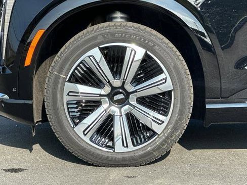 New 2025 Cadillac Escalade IQ Luxury 2 image 31