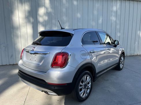 Used 2016 FIAT 500X Lounge FWD image 3