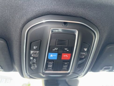 Used 2024 Jeep Grand Cherokee Laredo X w/ Trailer Tow Package image 28