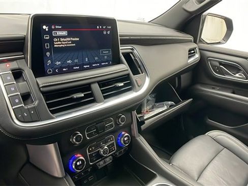 Certified 2022 GMC Yukon SLT w/ SLT Luxury Package image 19