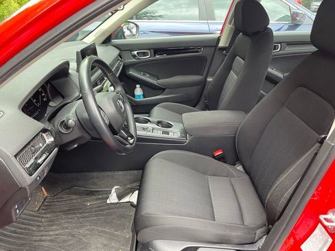 Used 2024 Honda Civic EX image 9