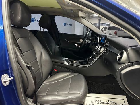 Used 2019 Mercedes-Benz C 300 Sedan w/ Parking Assistance Package image 25