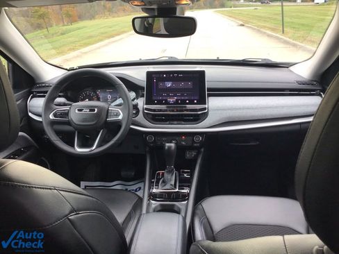 Used 2022 Jeep Compass Latitude image 19