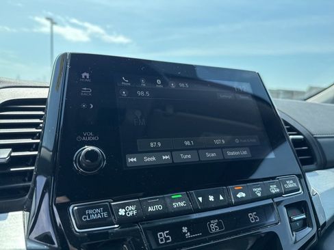 Certified 2024 Honda Odyssey EX-L image 20