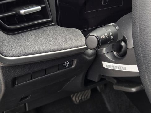 New 2026 Nissan Kicks S FWD image 17