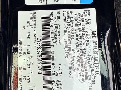 Used 2011 Ford Mustang Shelby GT500 w/ SVT Performance Pkg image 35