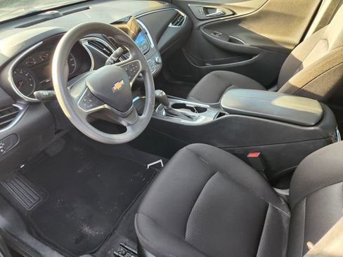 Used 2019 Chevrolet Malibu LT FWD image 9