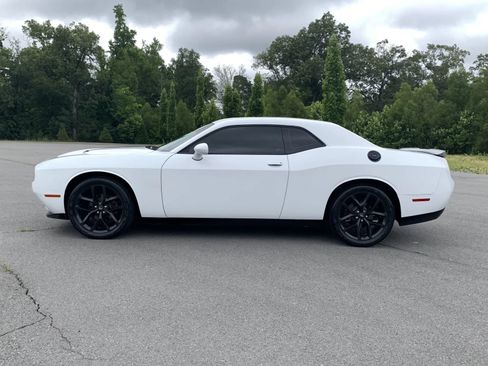 Used 2020 Dodge Challenger SXT w/ Blacktop Package RWD image 4