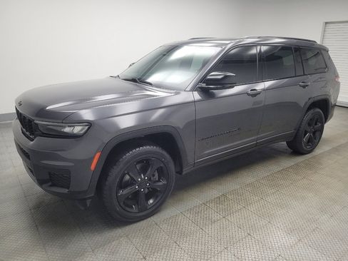 Used 2023 Jeep Grand Cherokee L Laredo AWD/4WD image 2