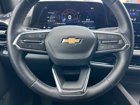 Used 2025 Chevrolet Equinox LT w/ Convenience Package II AWD/4WD image 23