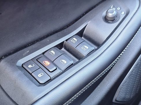 Certified 2023 Jeep Grand Cherokee 4WD 4xe w/ Luxury Tech Group II image 19