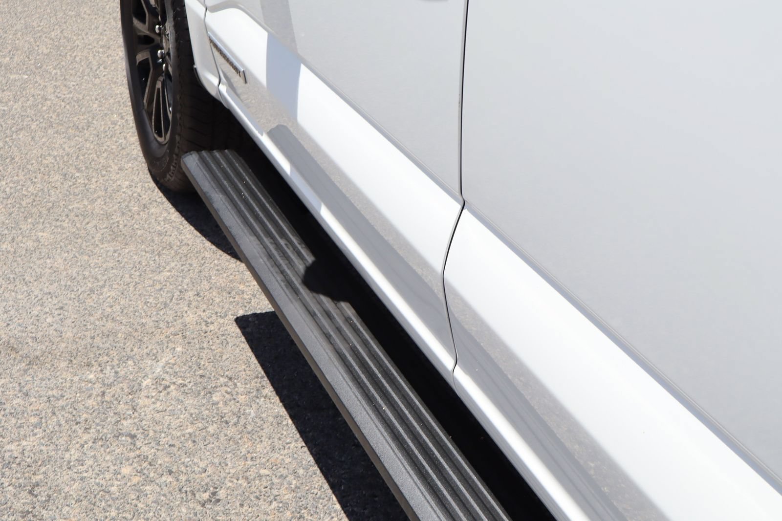 Used 2025 Ford F150 Platinum AWD/4WD image 17