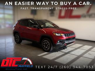 Used 2025 Jeep Compass Trailhawk AWD/4WD video 1