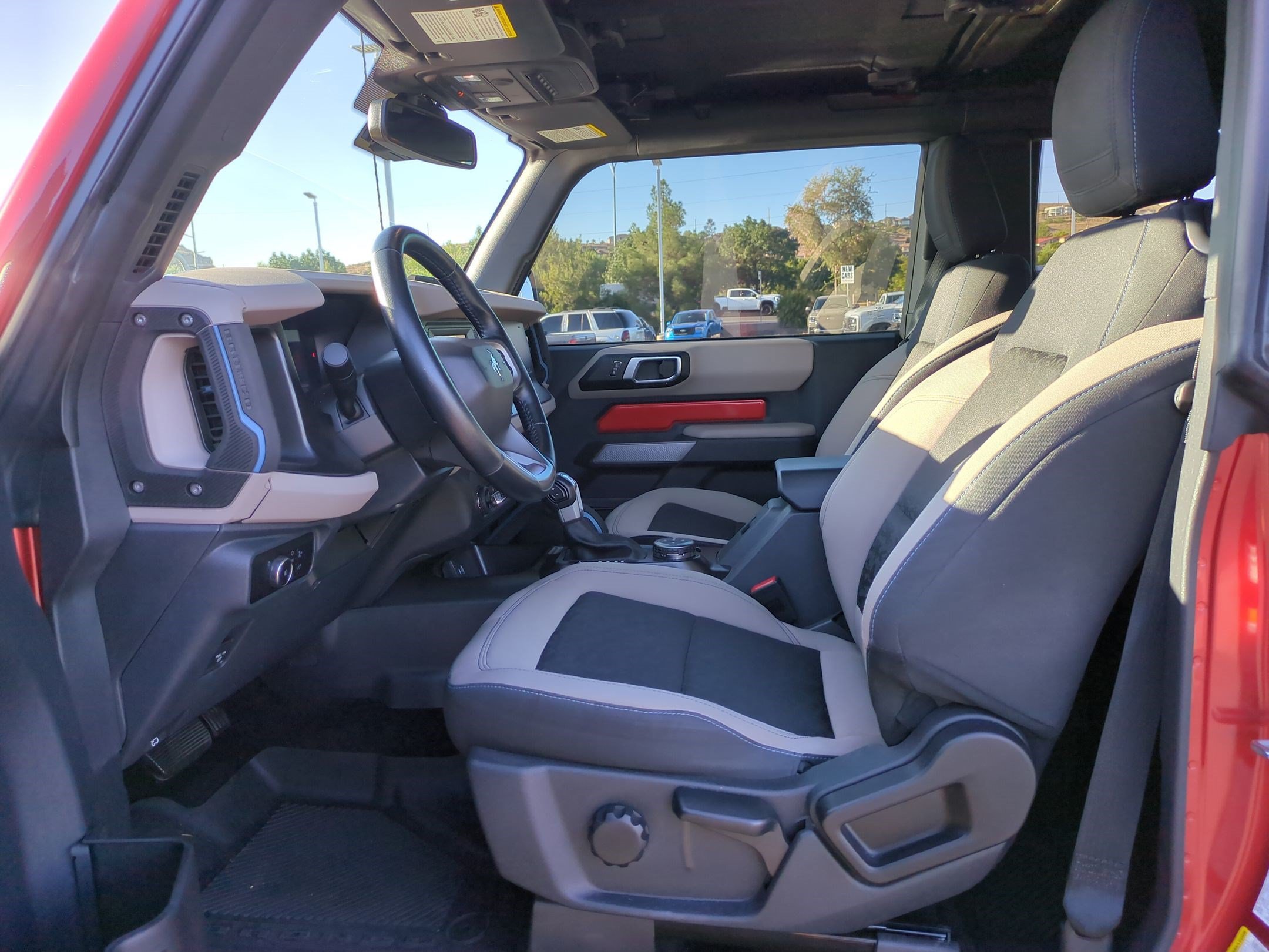 Used 2023 Ford Bronco Wildtrak AWD/4WD image 14