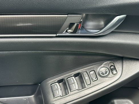 Used 2019 Honda Accord Sport image 14