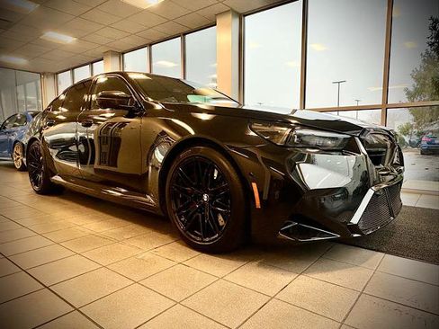 Used 2025 BMW M5 w/ Carbon Package image 1