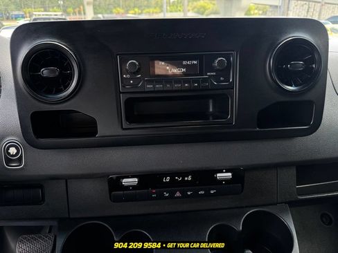 Used 2020 Mercedes-Benz Sprinter 3500 image 19