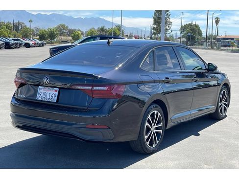 Used 2023 Volkswagen Jetta Sport FWD image 7
