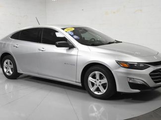 Used 2021 Chevrolet Malibu LS image 1