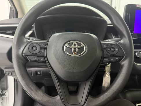 Used 2024 Toyota Corolla LE FWD image 9