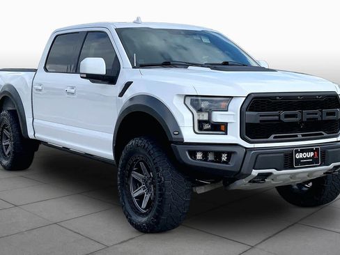 Used 2019 Ford F150 Raptor w/ Equipment Group 802A Luxury AWD/4WD image 3