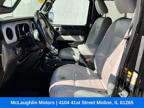 Used 2021 Jeep Wrangler Unlimited Sahara AWD/4WD image 2