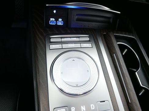 Certified 2022 Genesis G80 2.5T w/ Prestige Package image 30