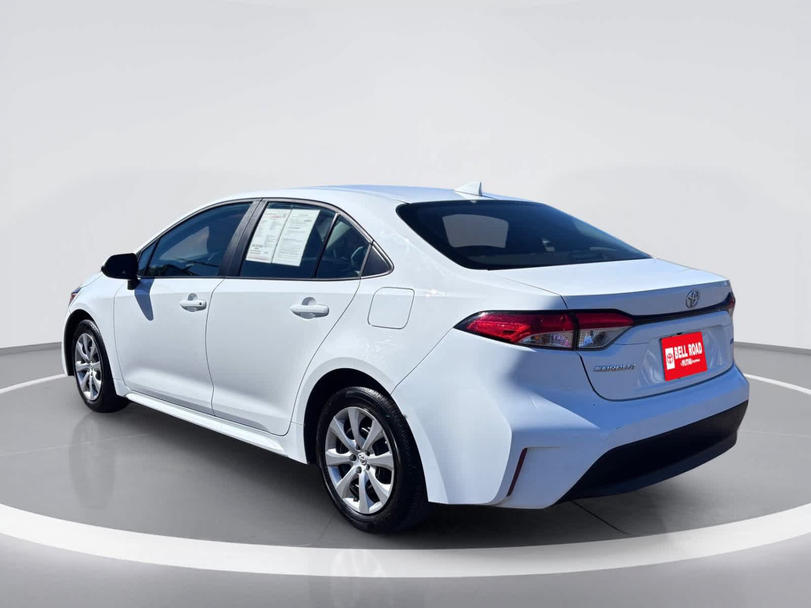 Used 2025 Toyota Corolla LE FWD image 6